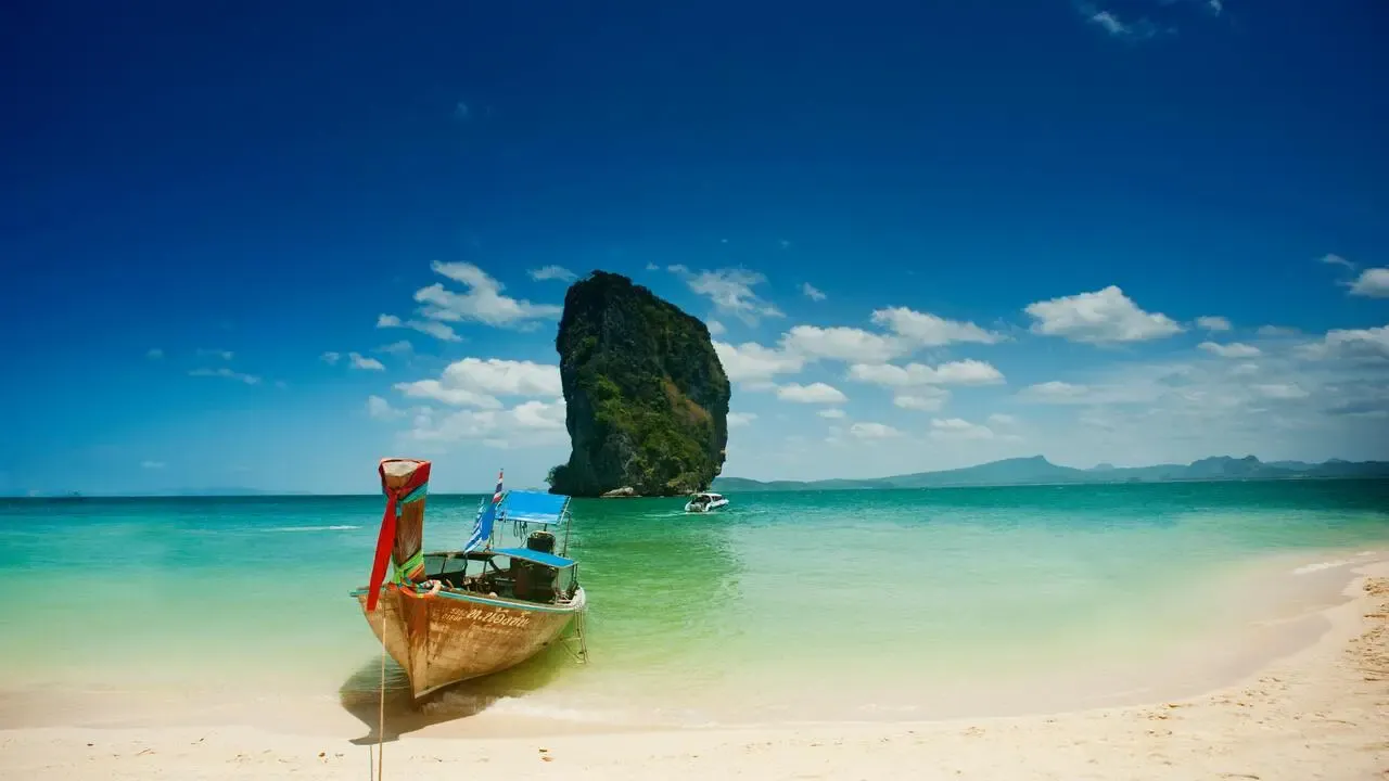 Thailand: Wellness & Friendly Design 2026