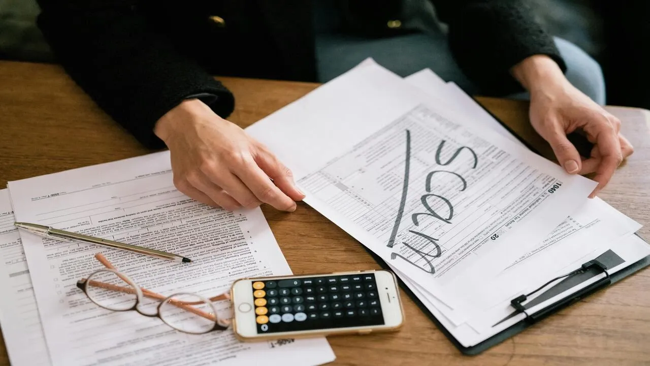 Protecting Seniors From Financial Scams: Awareness, Prevention, and Smart Money Safety Tips